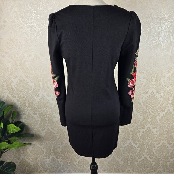 Reserved Size Small Black V-neck Bodycon Dress Rose Embroidered Long Sleeves - Picture 8 of 12